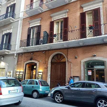 Dante Alighieri House Leilighet Bari Eksteriør bilde